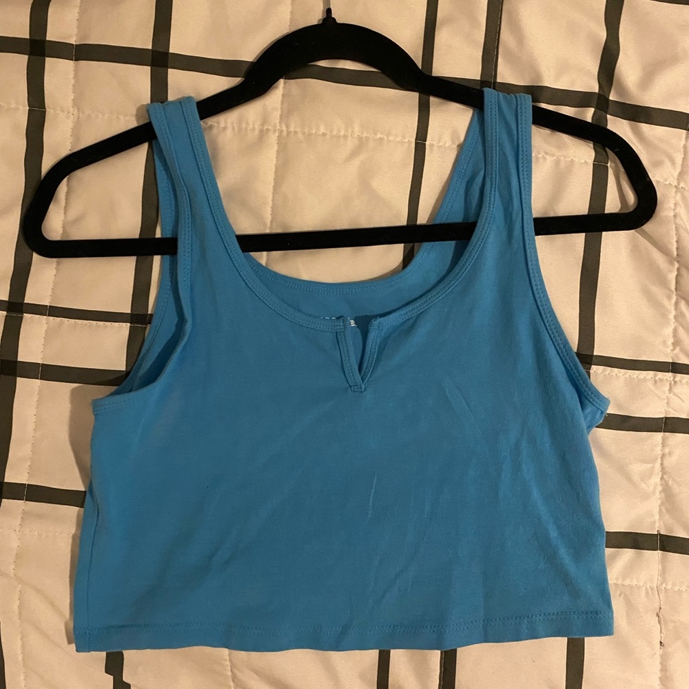 Blue crop tank top
